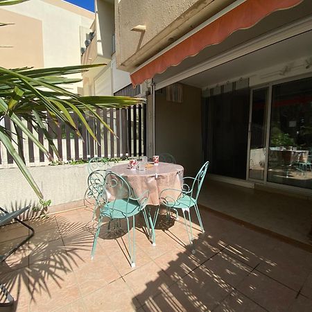 Sol-Y-Days Los Amigos, Studio 4 Couchages En Rez-De-Jardin, Avec Grande Terrasse Et Parking, A 250M De La Plage 勒格罗-迪鲁瓦 外观 照片