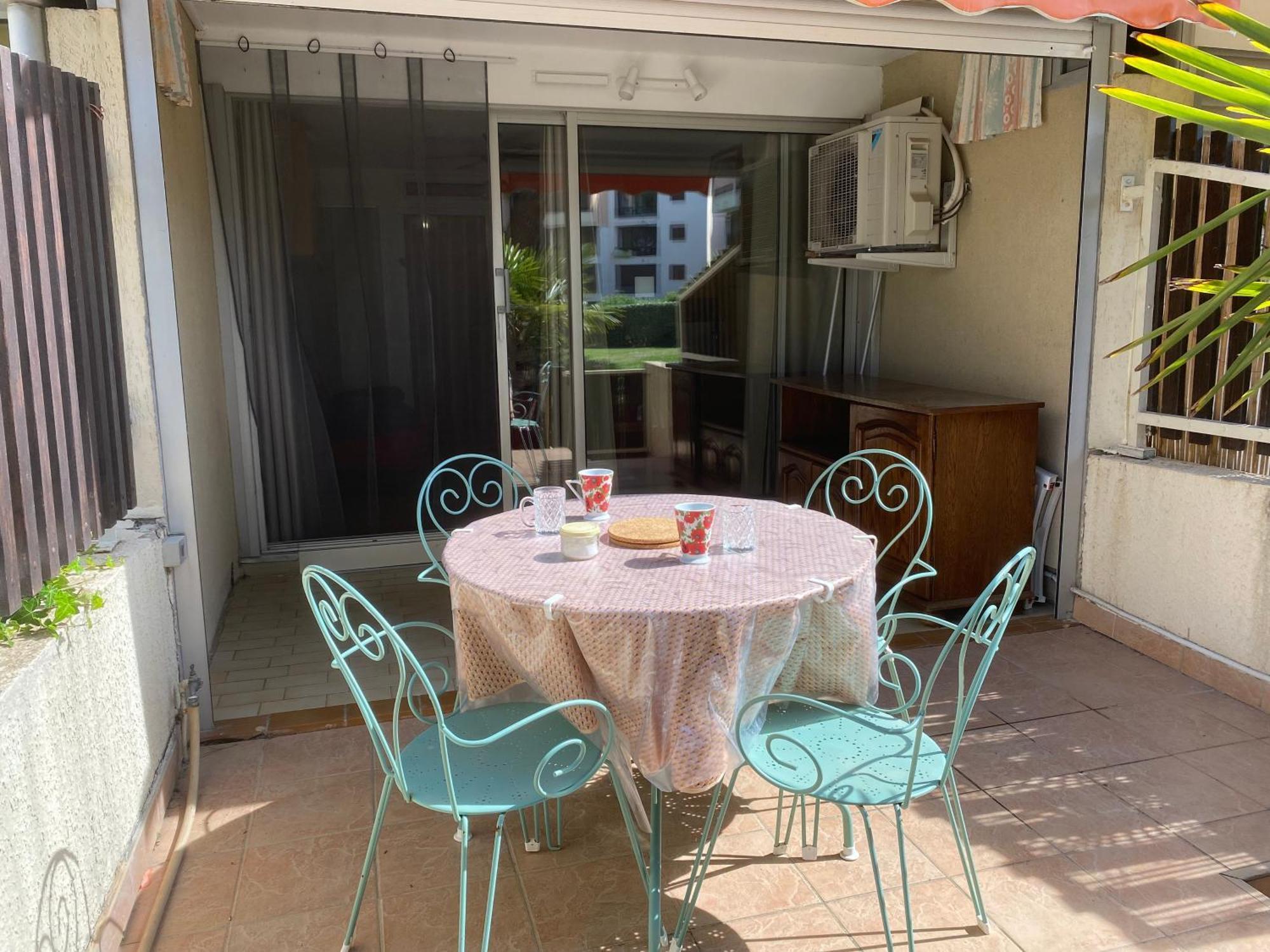 Sol-Y-Days Los Amigos, Studio 4 Couchages En Rez-De-Jardin, Avec Grande Terrasse Et Parking, A 250M De La Plage 勒格罗-迪鲁瓦 外观 照片